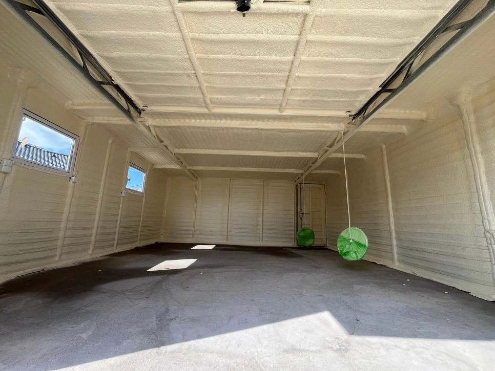 Lemezgarázs szigetelés purhabbal